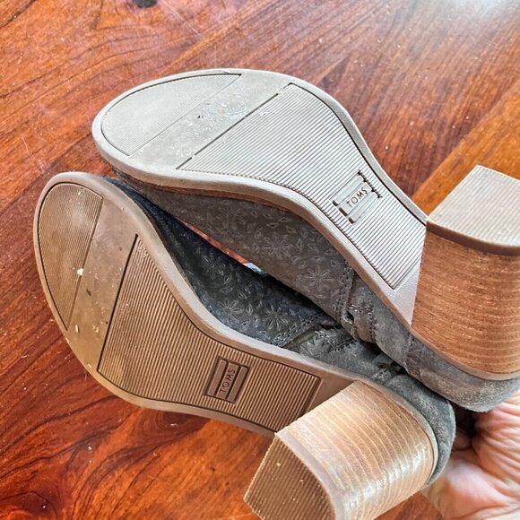 TOMS Women's Black Suede‎ Floral Open-Toe Booties Size 7.5 - Picture 3 of 9